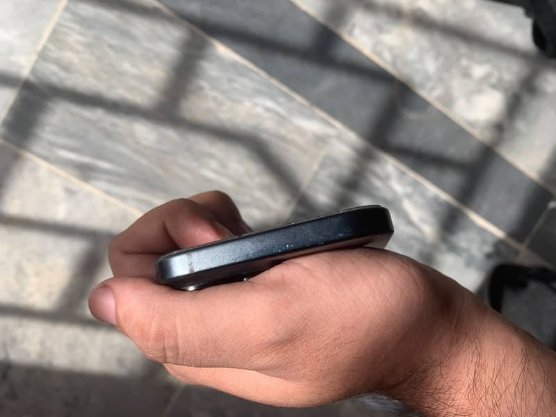 Apple iPhone 15 3