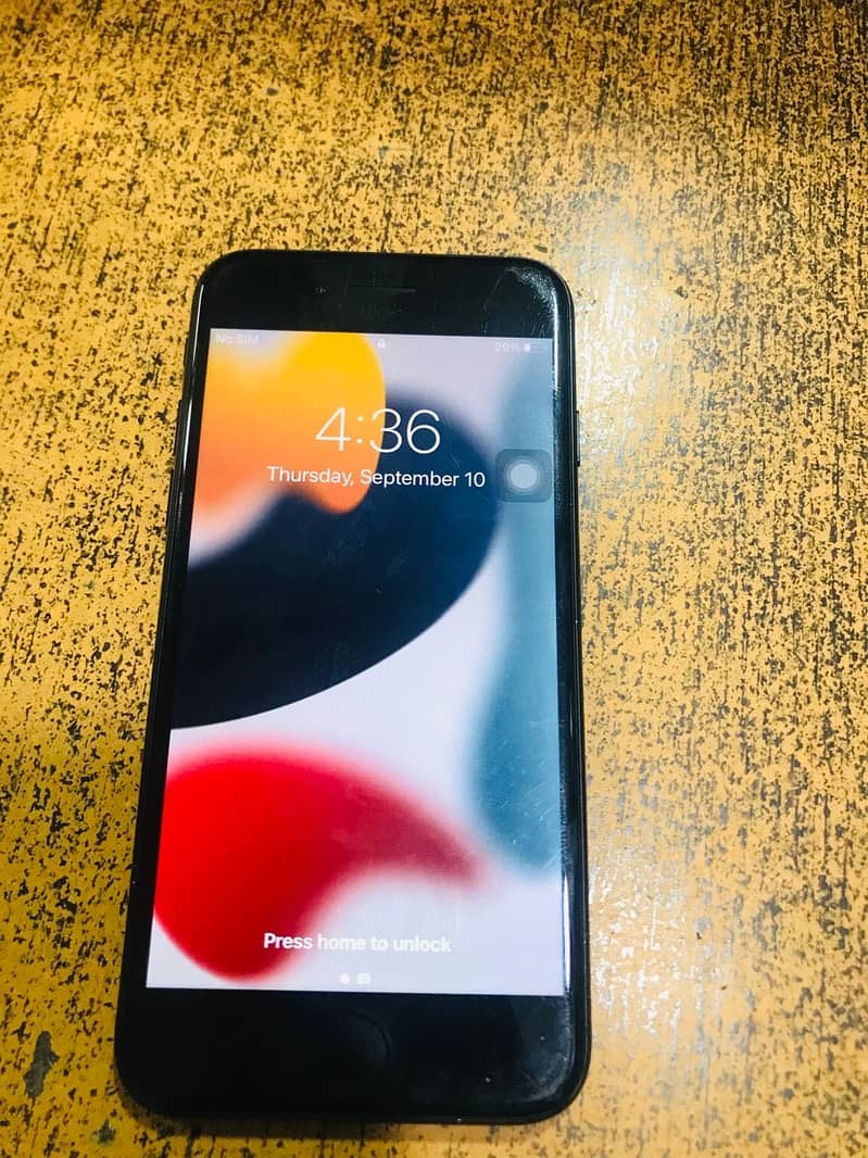 Apple iPhone 7 1