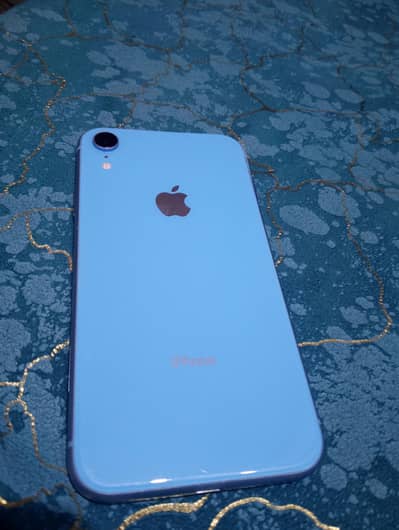 Apple iPhone XR