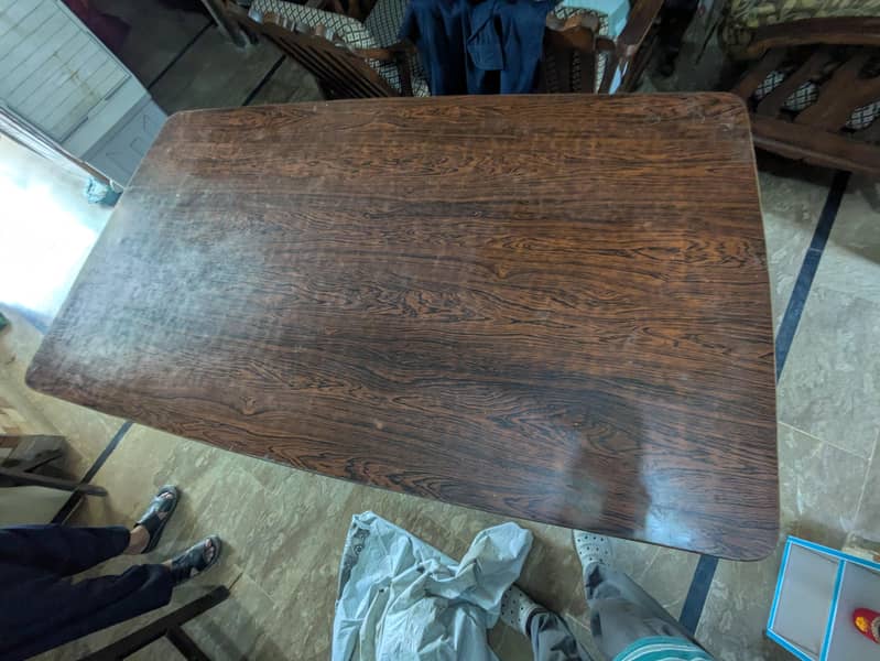 dinning table 0