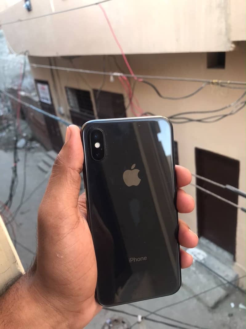 Apple iPhone X 3