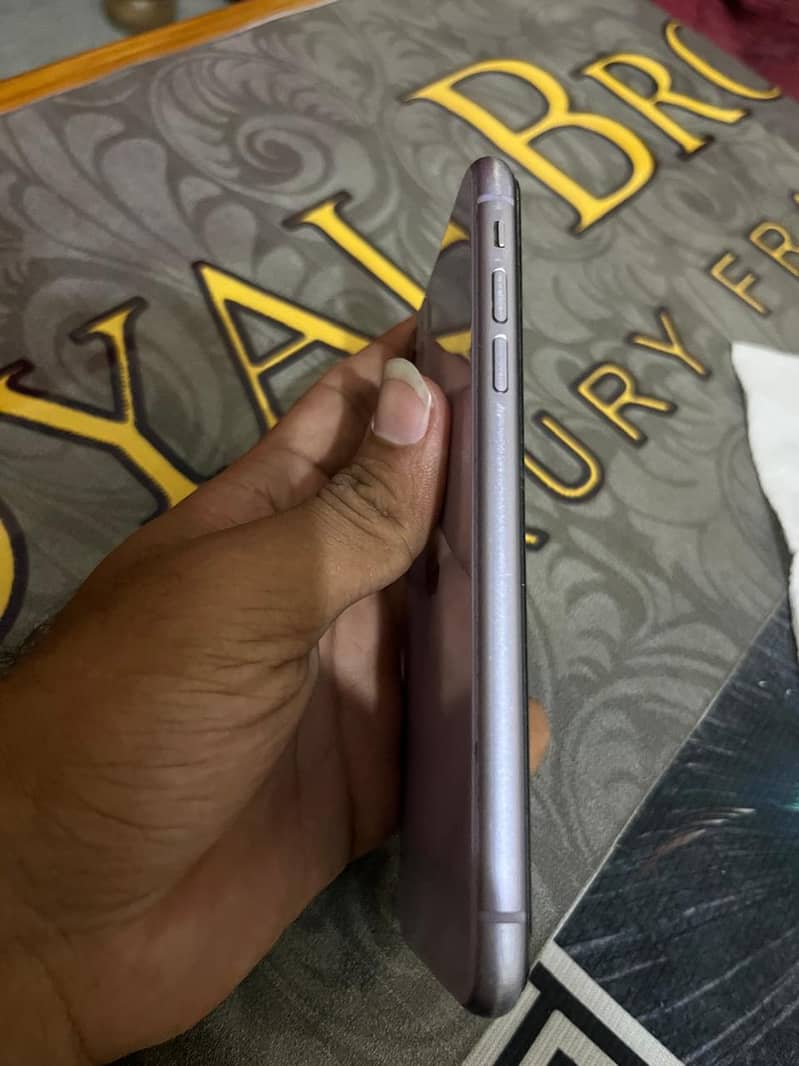 Apple iPhone 11 1