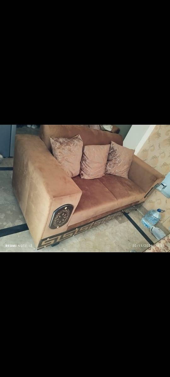 Sofa set 0