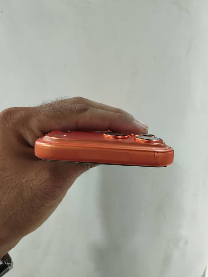 Apple iPhone 17 Pro Max 3