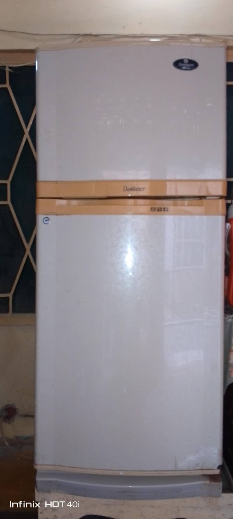 Refrigerator 0