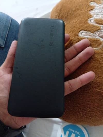 ROMOSS 20,000mAh Power Bank – Portable Fast-Charging Power Bank