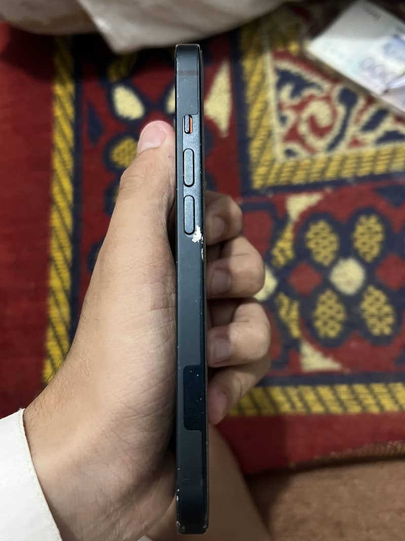 Apple iPhone 14 5
