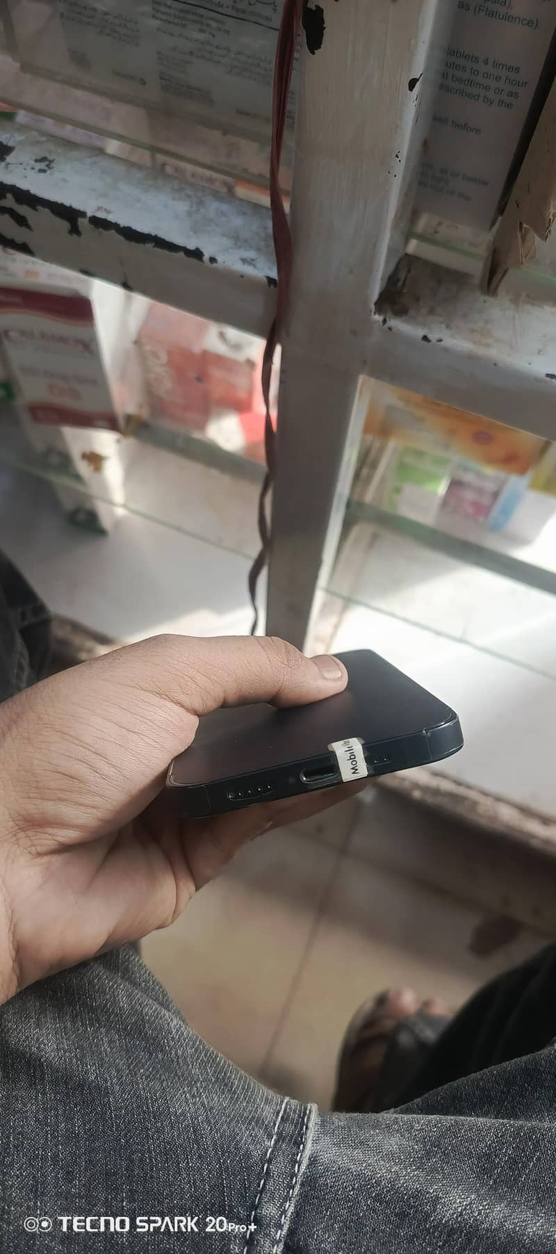 Apple iPhone 14 3