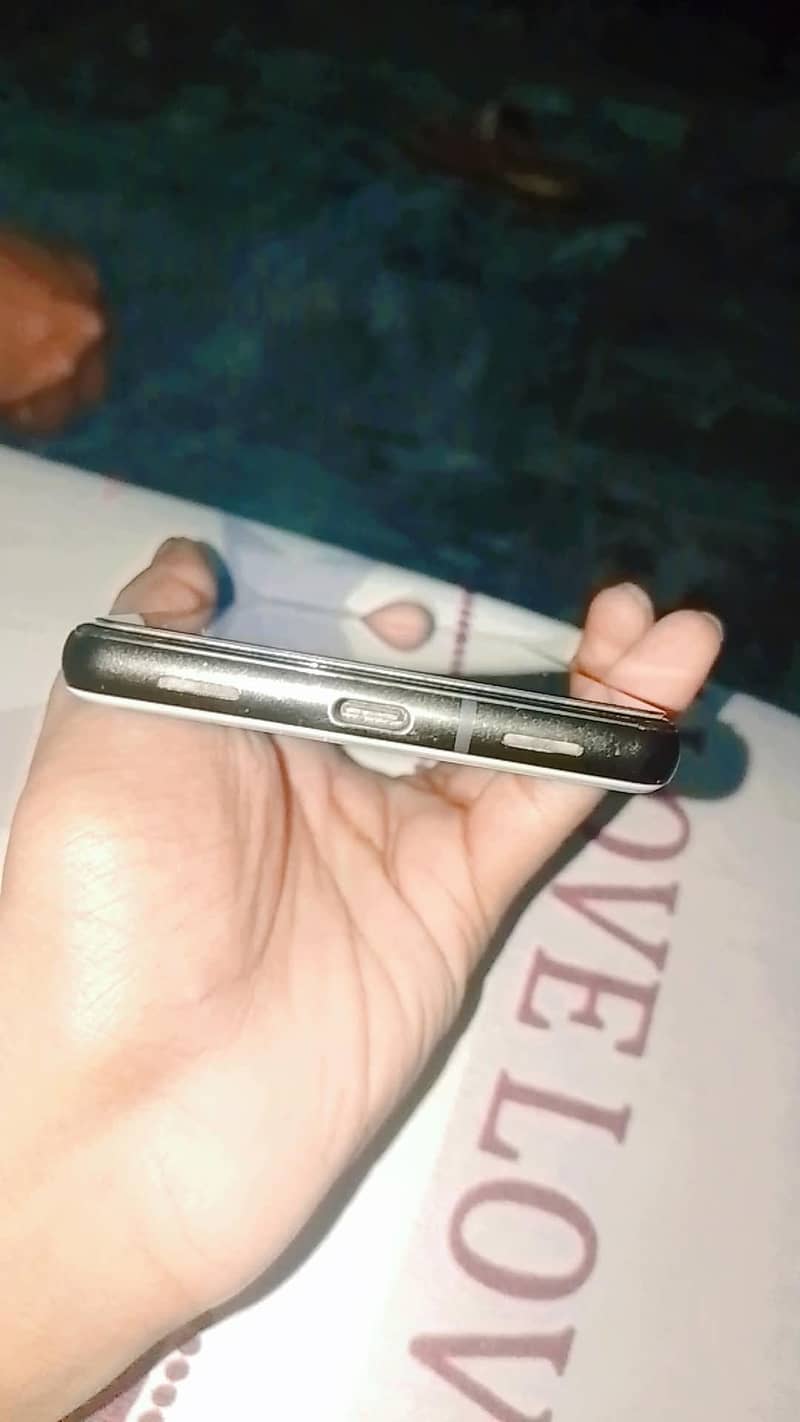 Google Pixel 6a 1