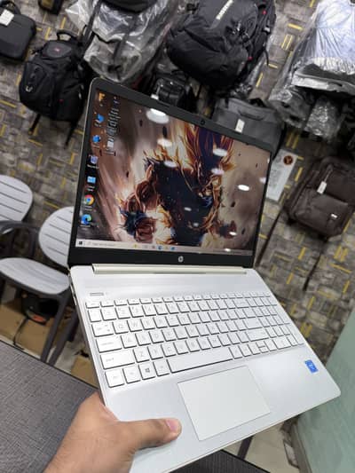 Hp 15 Dy Celeron 11 Th Generation Gold Edition