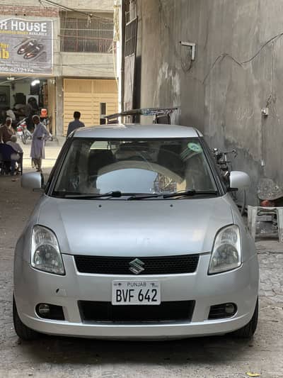 Suzuki Swift DLX 1.3 2012 Model