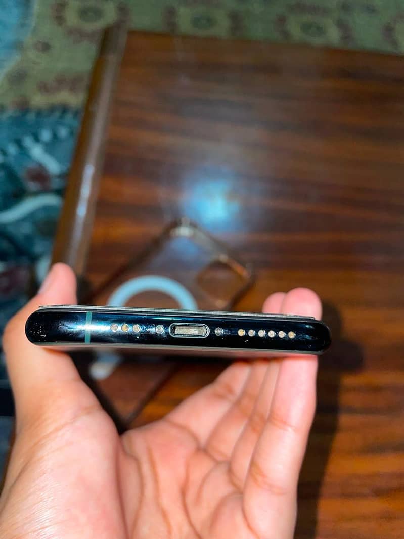 Apple iPhone 11 Pro 3
