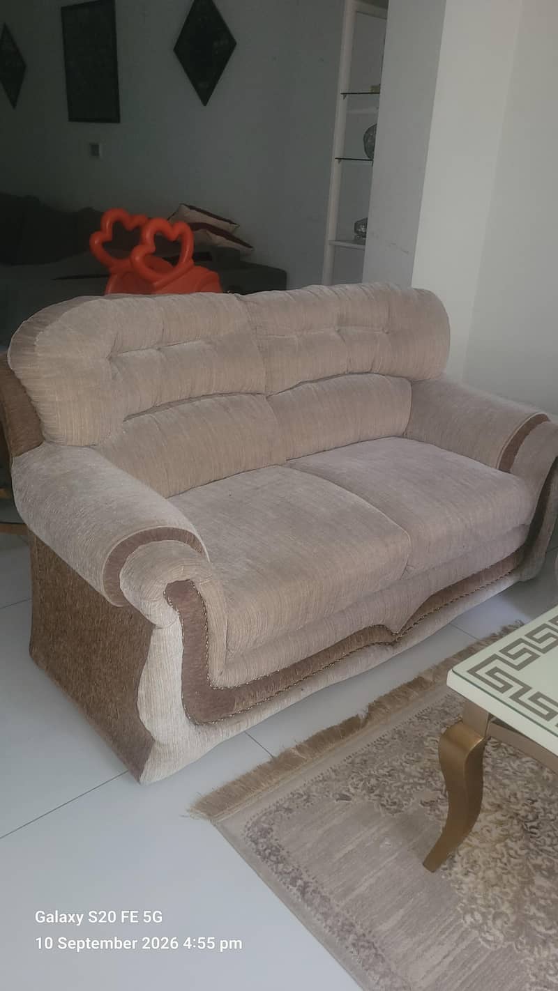 2 seater sofa 0