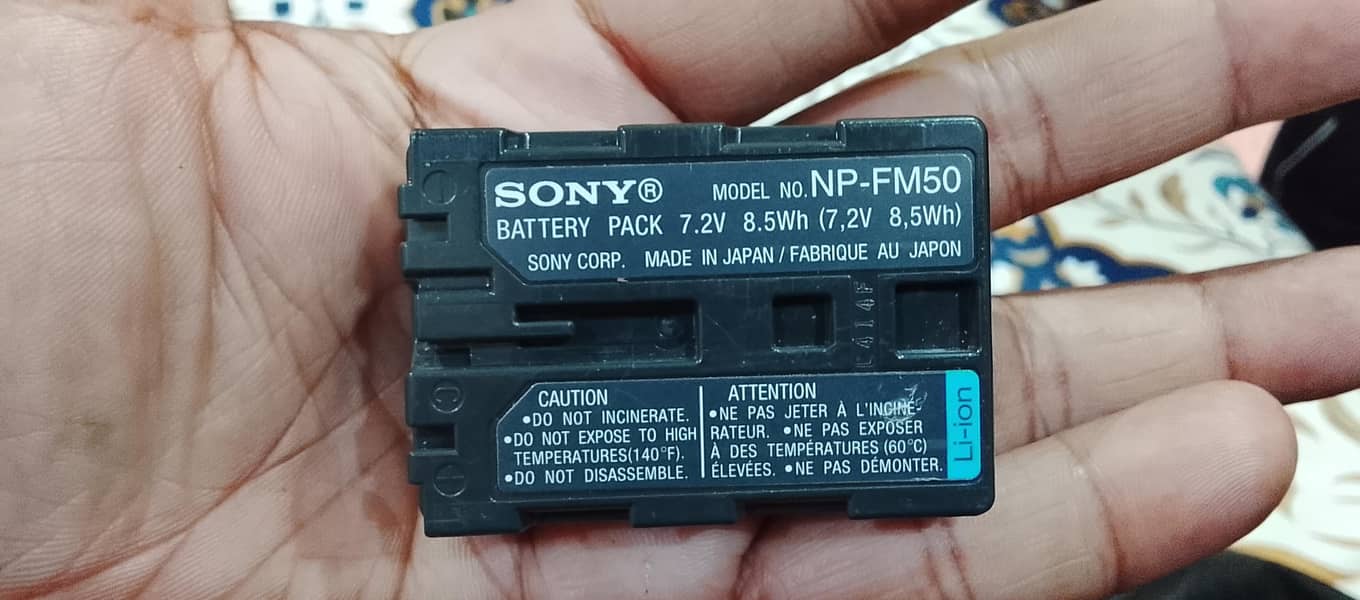 Sony DSLR camera 6