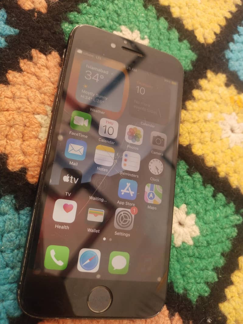 Apple iPhone 7 0