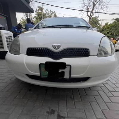 Toyota Vitz 1999