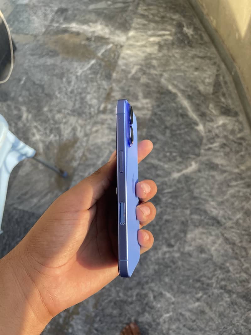 Apple iPhone 16 (256) 3
