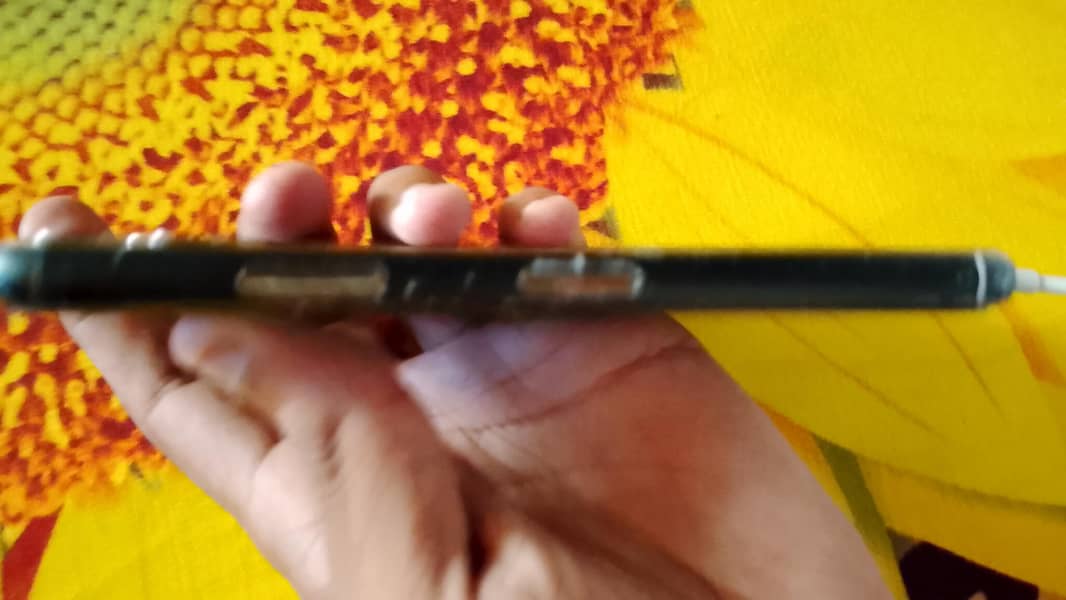 Apple iPhone 11 Pro 2