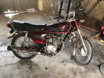 Honda CG 125 red