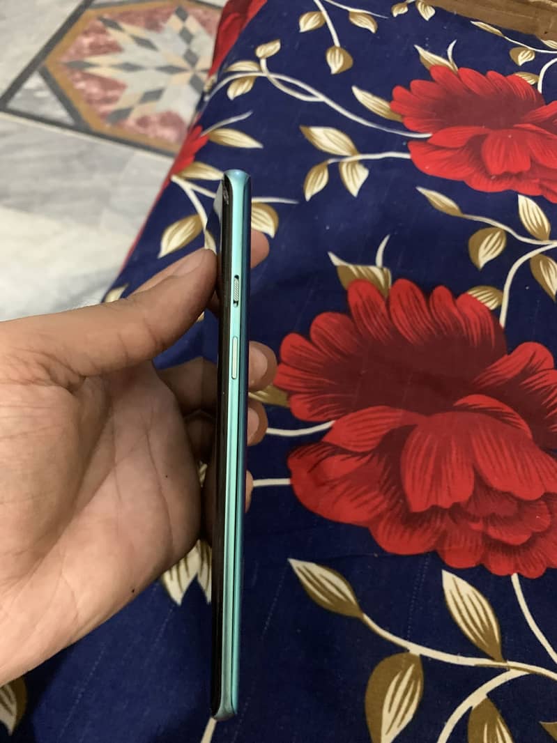 One Plus 8 6