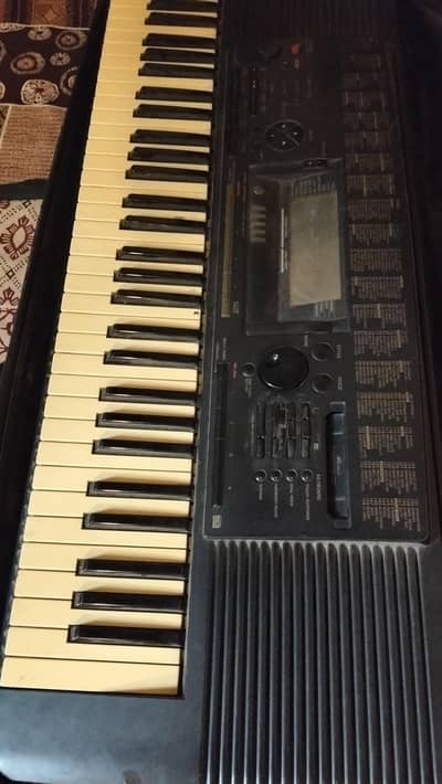 Yamaha psr520