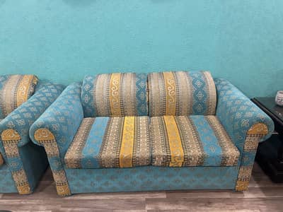 Complete sofa set for sale / Neat & Well maintained