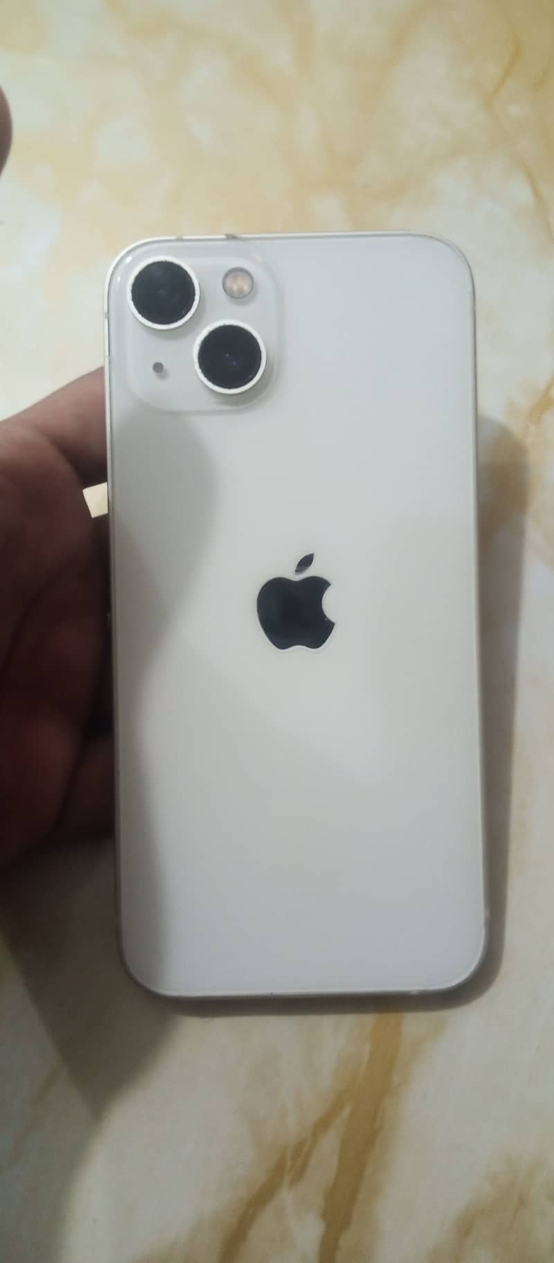 Apple iPhone 13 5