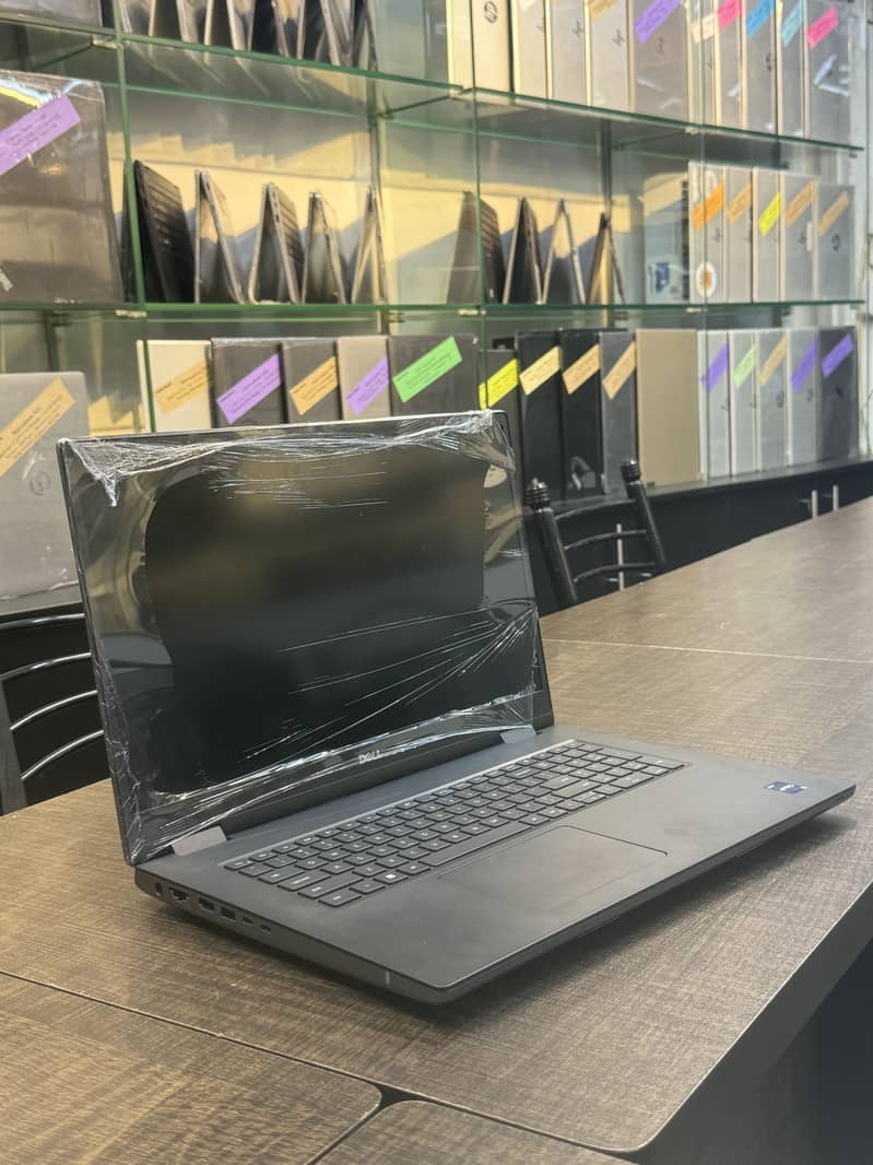 Dell Precision 7770 3