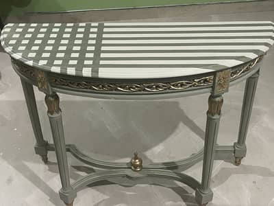Console table