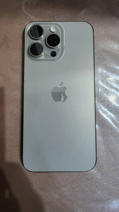 iPhone 15 Pro Max 512 gb Waterpack factory unlocked 10/10 condition