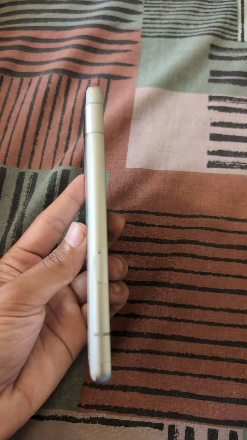 Google Pixel 7a 3