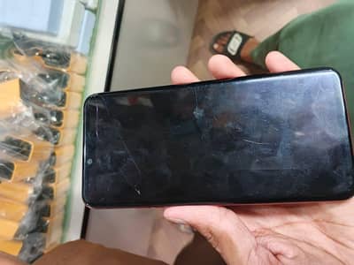 LG G8 think q