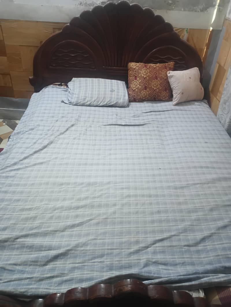 Double Bed and Dressing Table 1