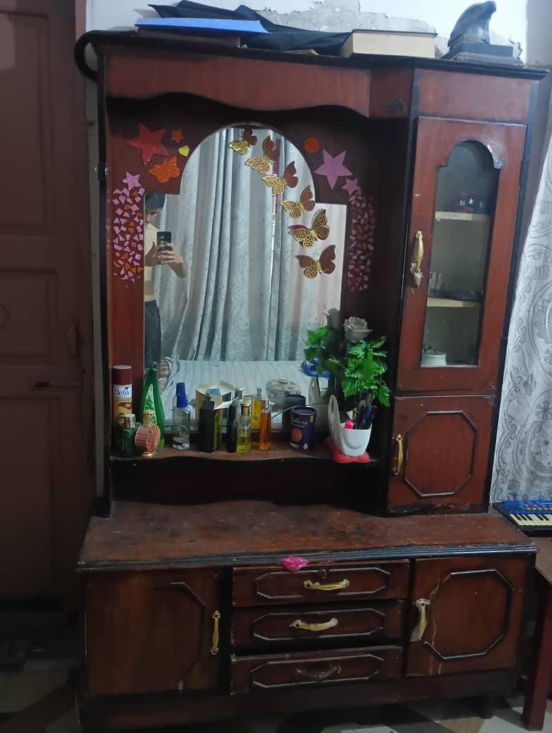 Double Bed and Dressing Table 2