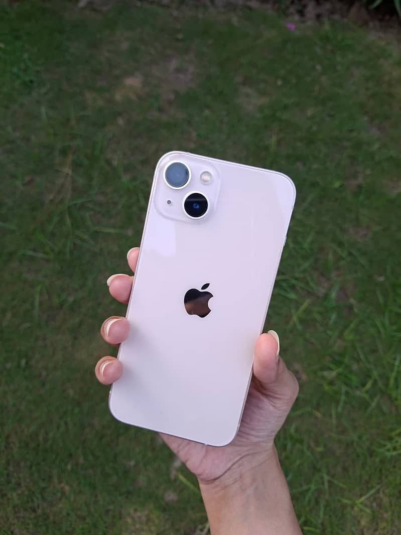 Apple iPhone 13 2