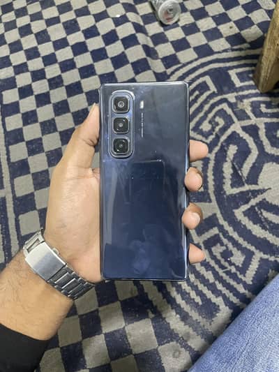 Phone Ma Kisi tera ka koi issu ni battery time bohat acha ha