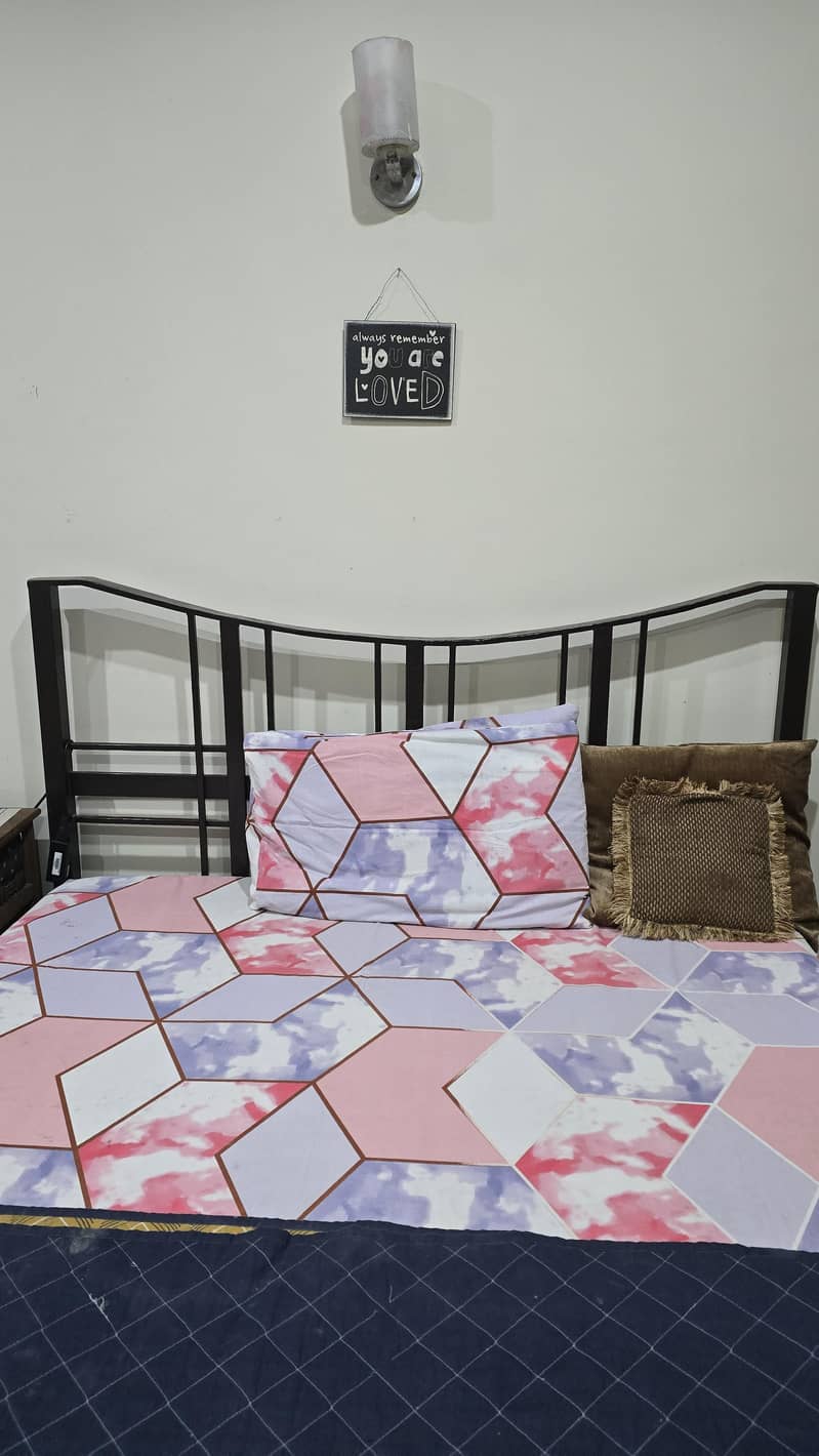 iron double bed 2