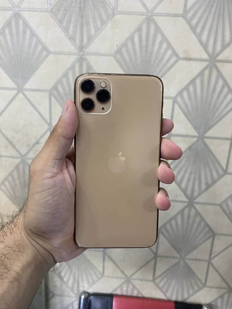 Apple iPhone 11 Pro Max 2