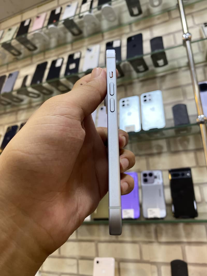Apple iPhone 15 1