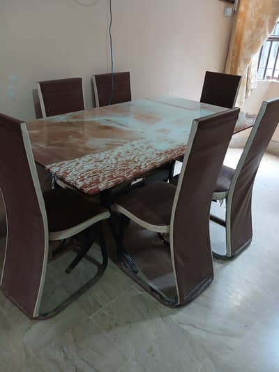 6 Seater Dining Table with Thick Mirror Glass Top