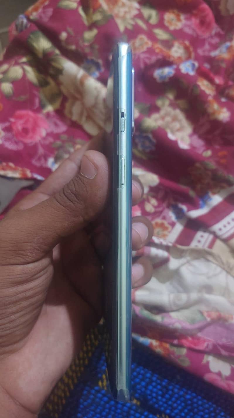 One Plus 8T 4
