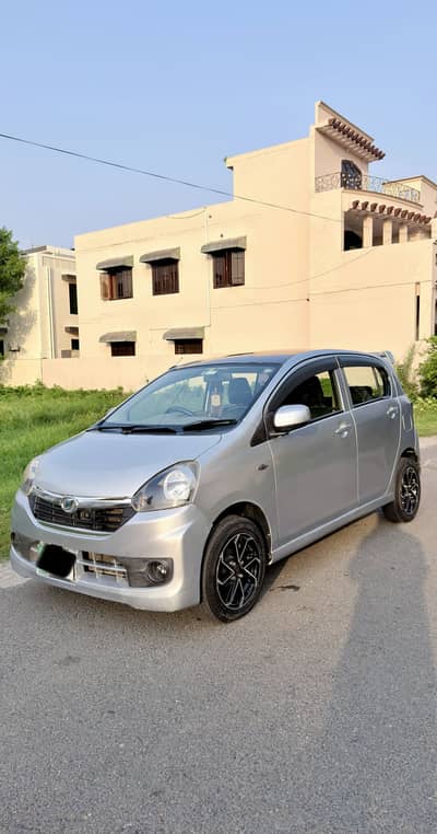 Daihatsu Mira 2014