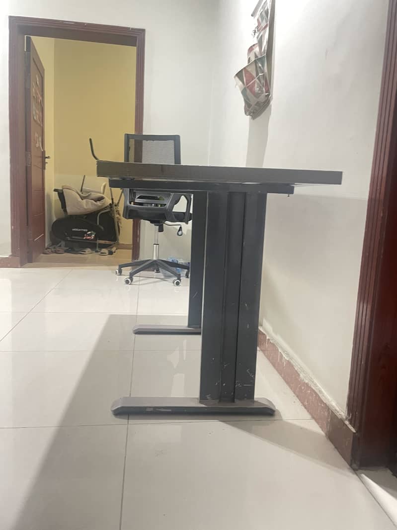 Study/ work table 3