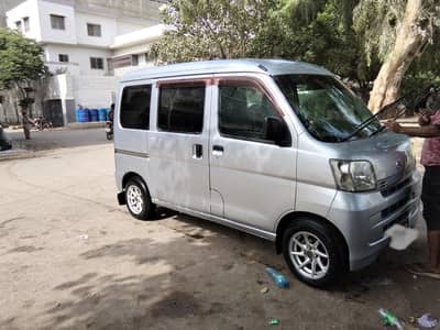 Daihatsu Hijet 2013