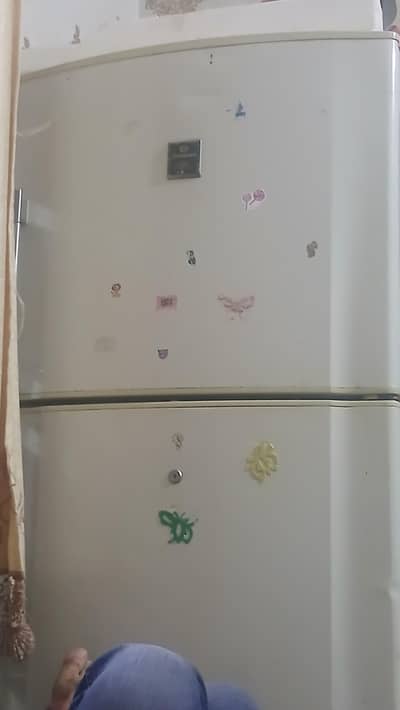 Dawlance big size refrigerator for sale