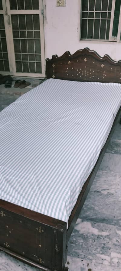 Bed With Metress For sale Urgently