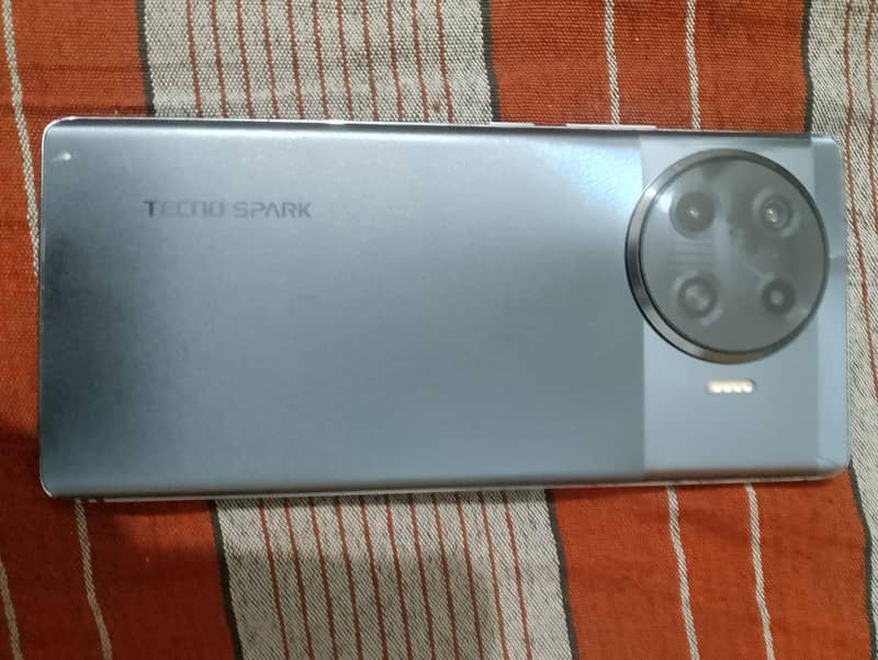 Tecno Spark 20 Pro Plus 2