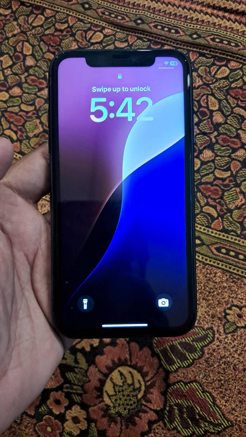 Apple iPhone 11 4