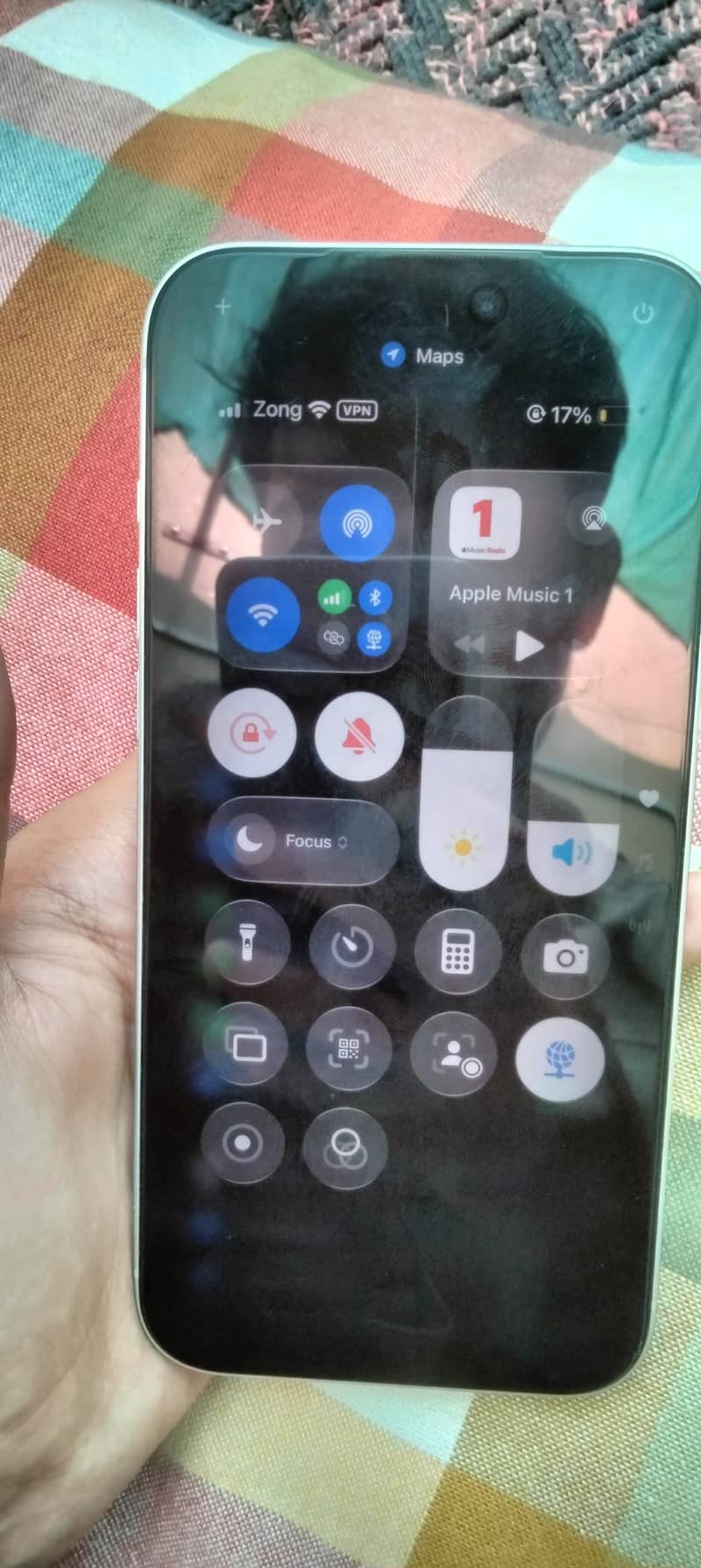 Apple iPhone 17 Pro Max 4