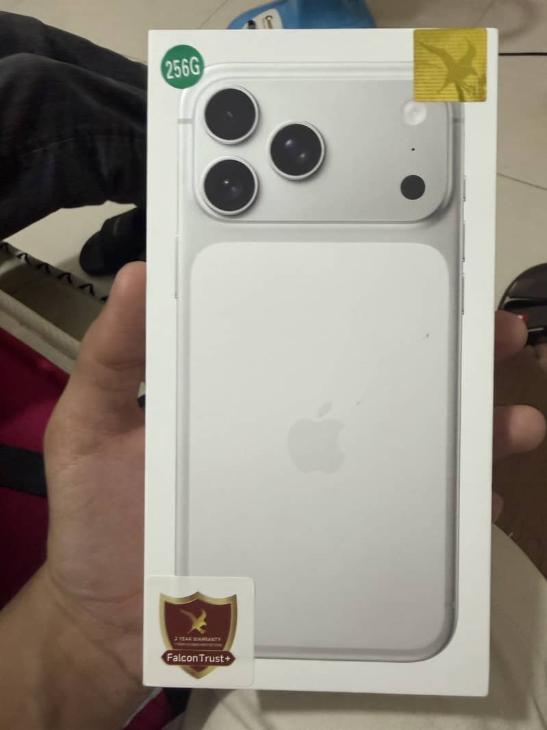 Apple iPhone 17 Pro Max 13